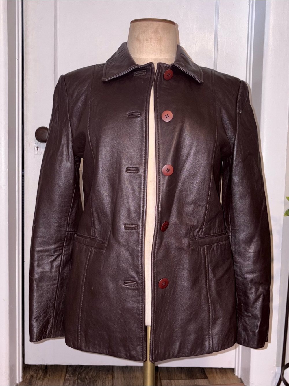 Vintage 90s Women's Dark Brown Leather Jacket